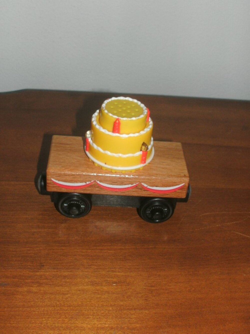 Collectible Thomas & Friends Wooden Railway CAKE CARGO CAR & CAKE works